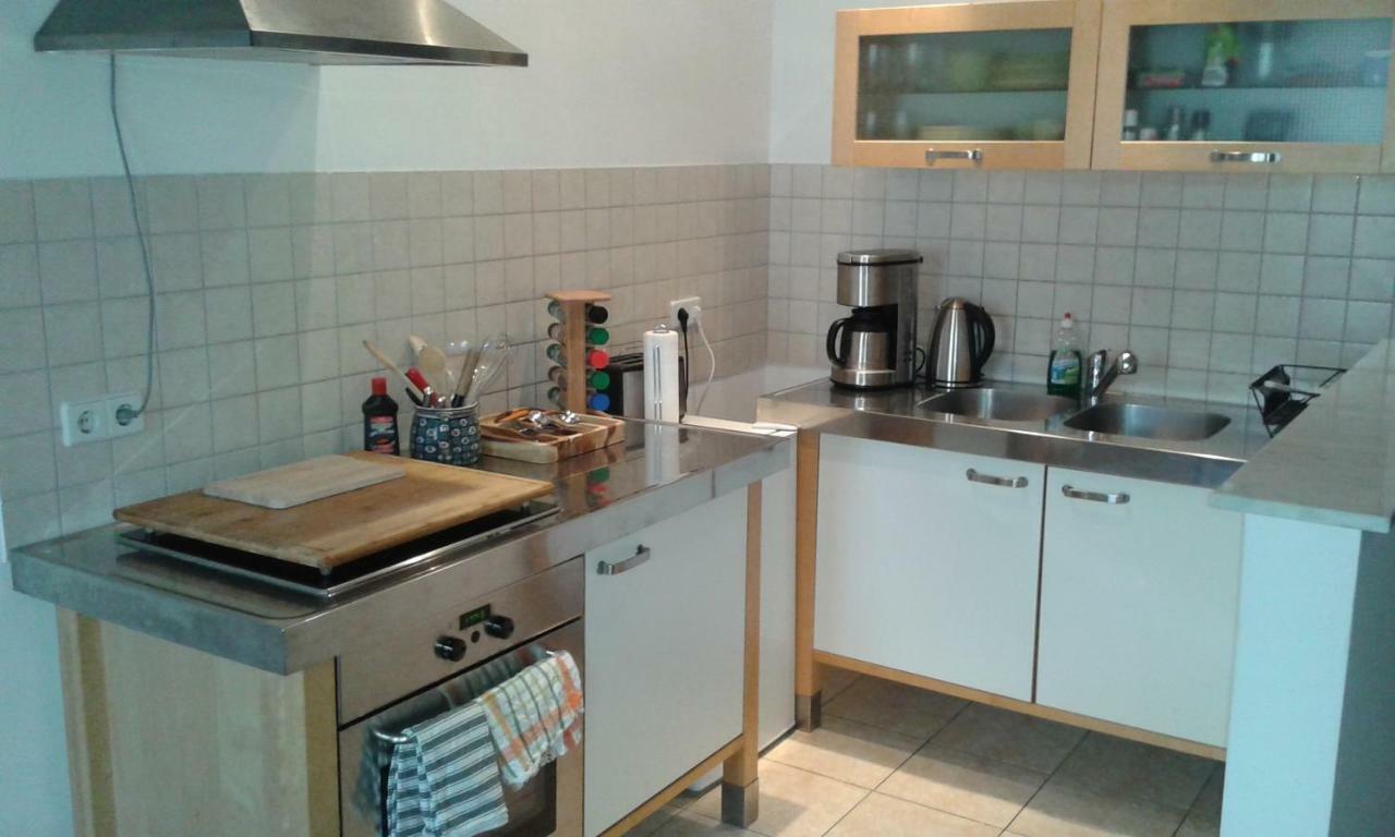 3 Raum Ferienwohnung in Leipzig 2 km vom Stadtzentrum entfernt Exterior foto